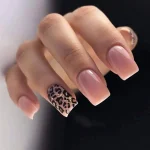 نمونه کار کاشت ناخن